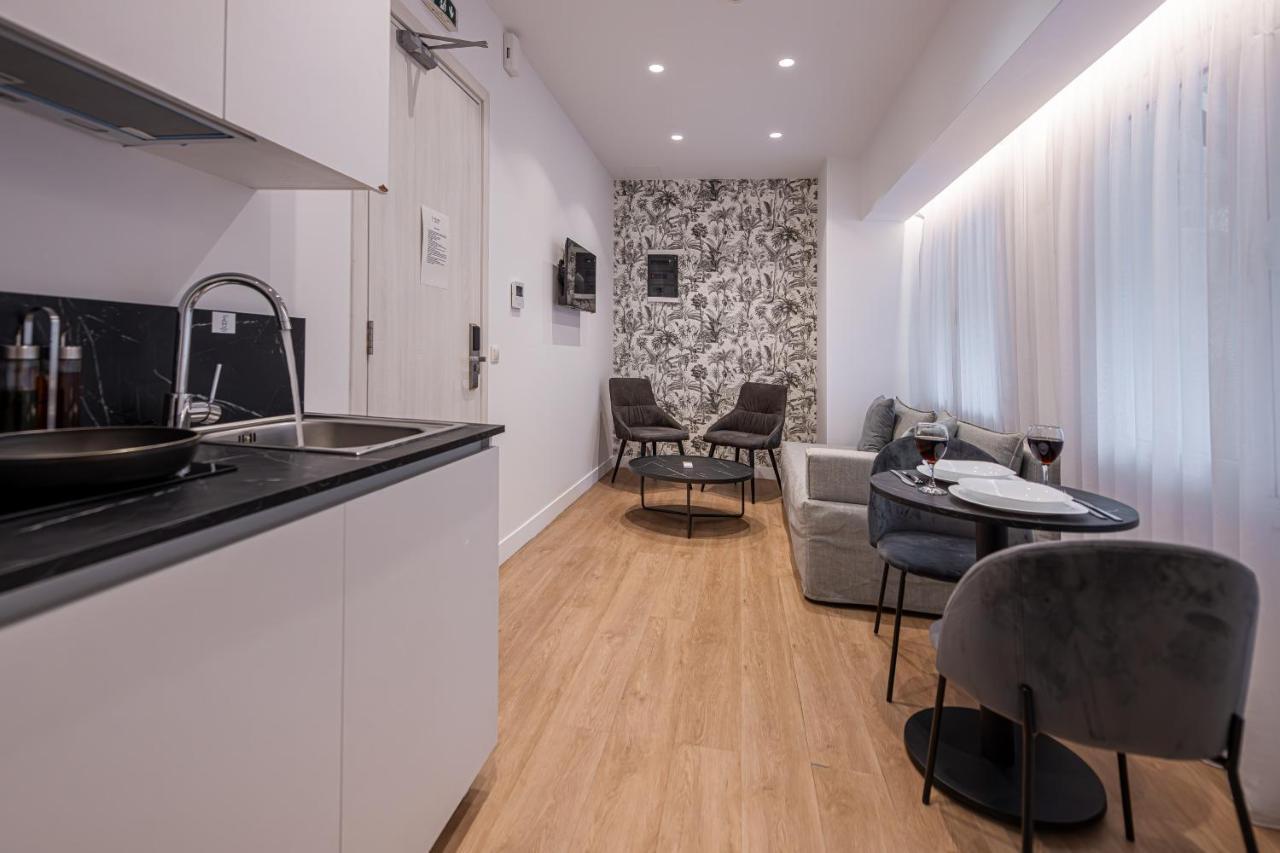 Kriel Suites By Liv Homes Athene Buitenkant foto