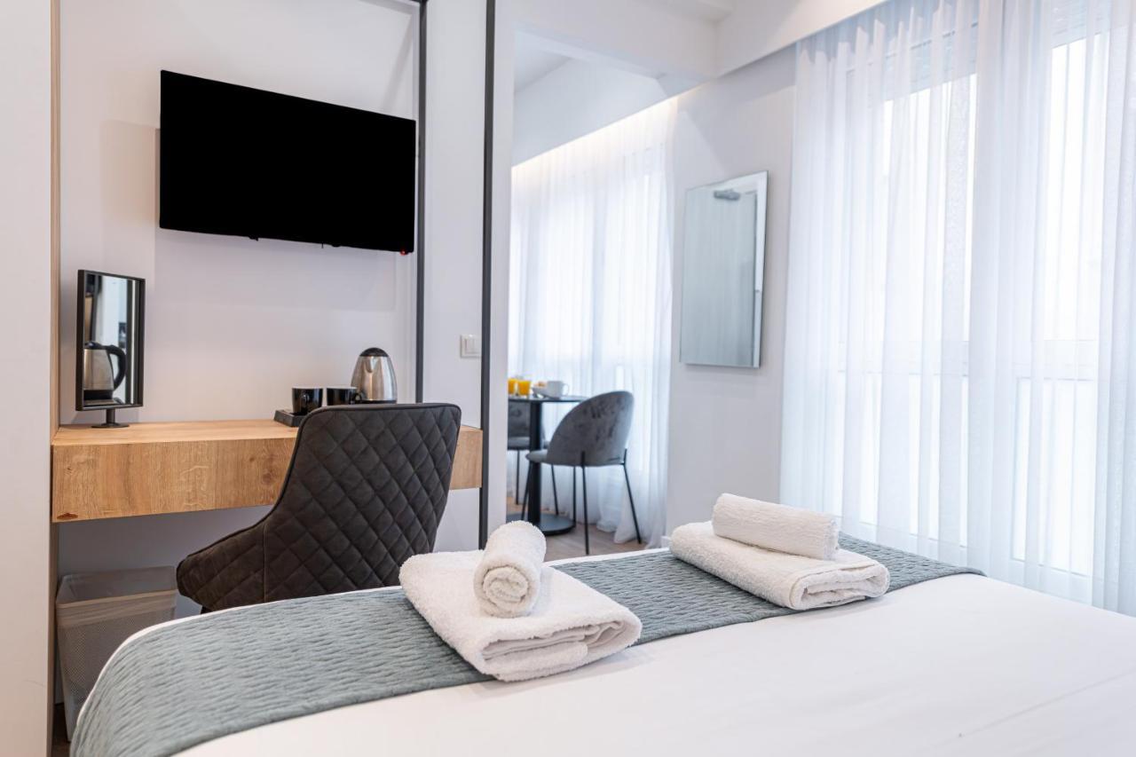 Kriel Suites By Liv Homes Athene Buitenkant foto