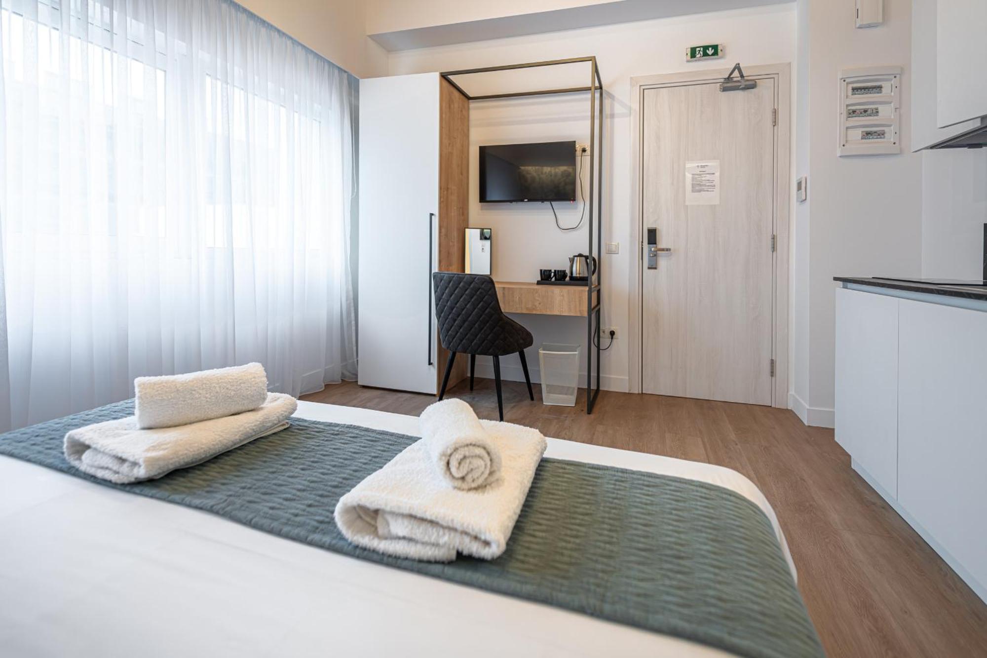Kriel Suites By Liv Homes Athene Buitenkant foto