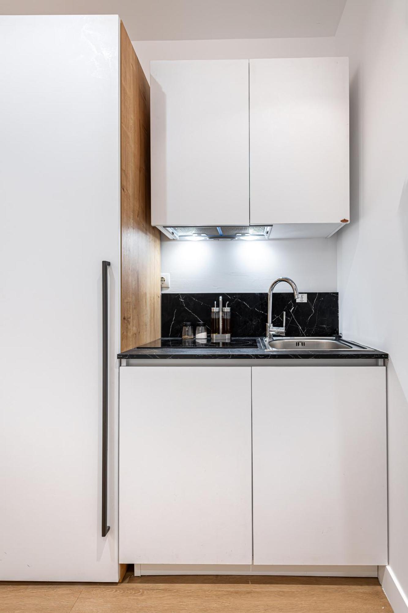 Kriel Suites By Liv Homes Athene Buitenkant foto